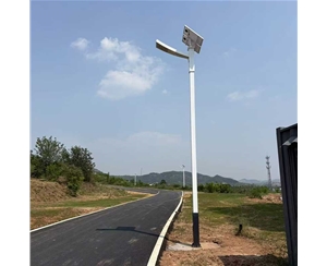 路邊太陽能路燈安裝